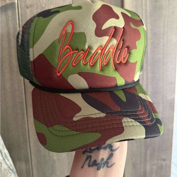 Camouflage 'Baddie' Trucker Hat - Picture 2 of 3